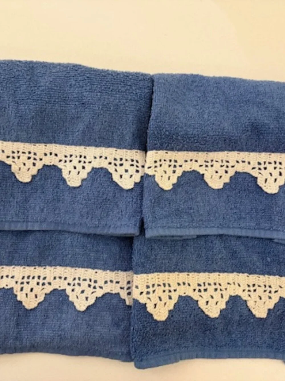 HAND CRAFTED Hand Towels Crocheted Edging Detail Grannycore Vintage Set of 4